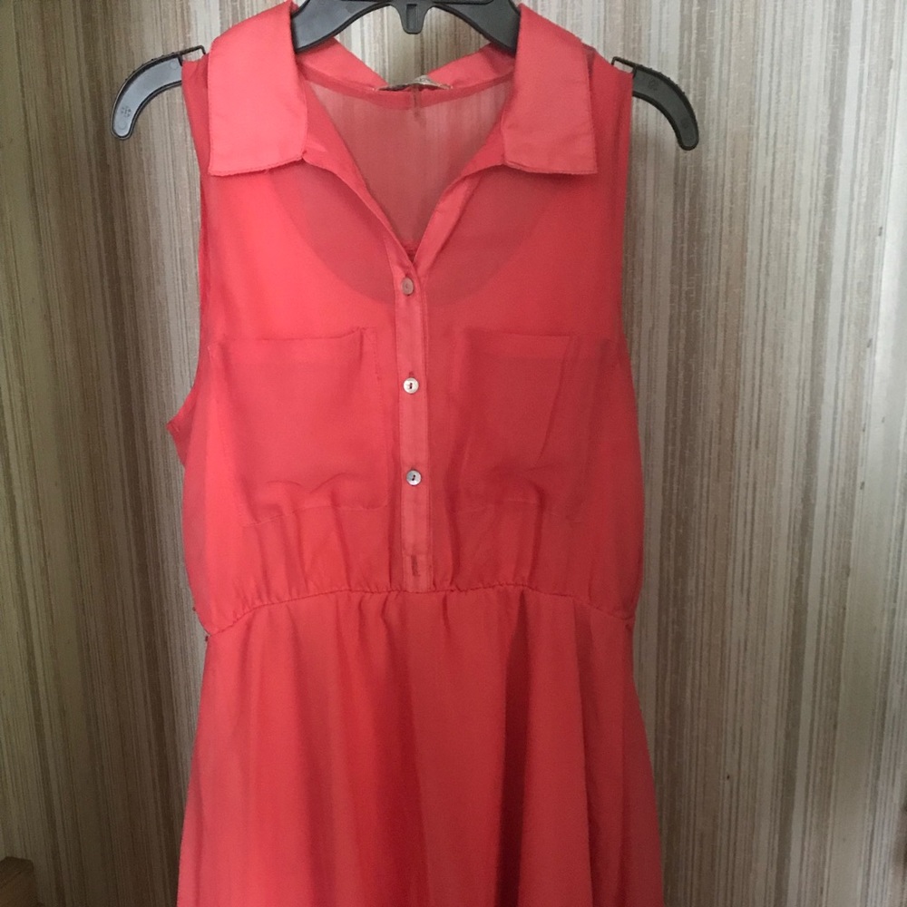 Mini pink collar sleeveless dress